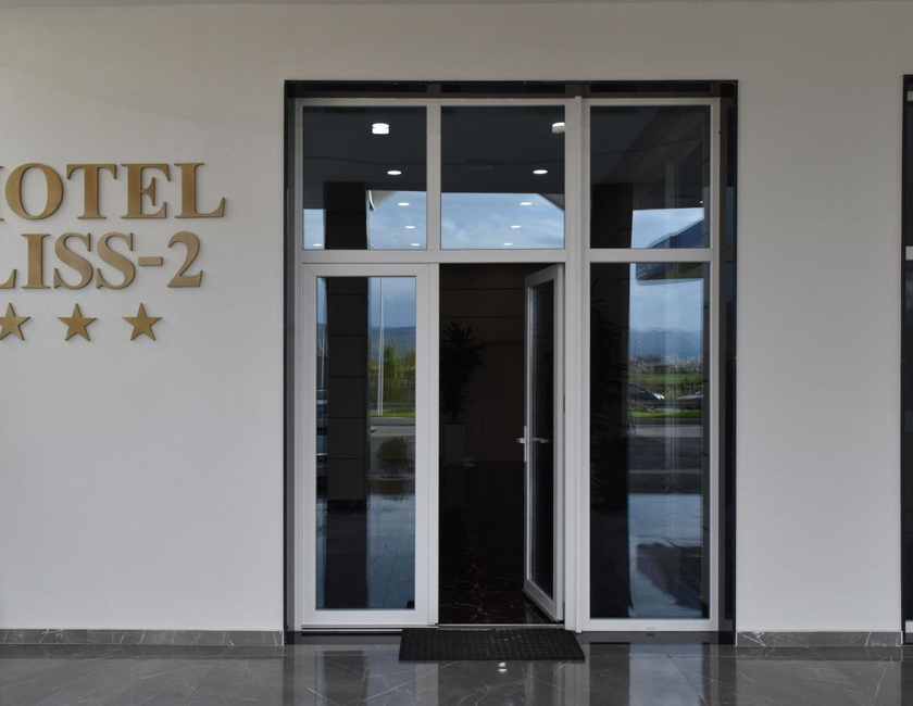 Imagen general del Hotel Liss 2, Lezhe. Foto 12