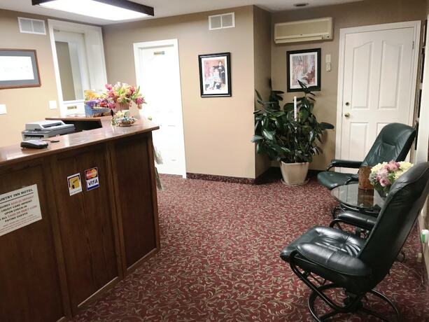 Imagen general del Hotel Listowel Country Inn. Foto 1