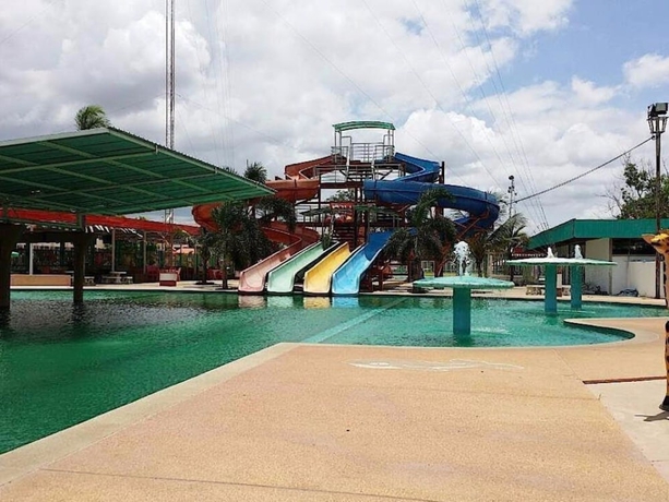 Imagen de la piscina del Hotel Lita Place. Foto 19