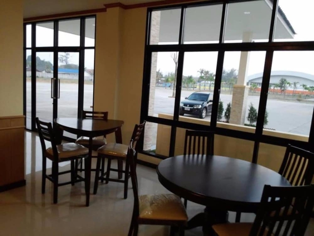 Imagen del bar/restaurante del Hotel Lita Place. Foto 2