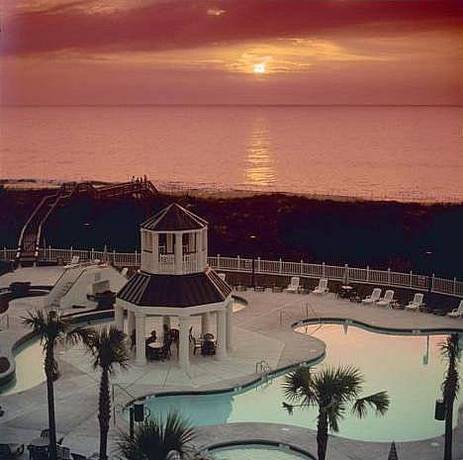 Imagen de la habitación del Hotel Litchfield Beach and Golf Resort. Foto 2