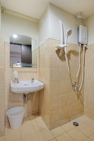 Imagen de la habitación del Hotel Literooms At Kebagusan City. Foto 3