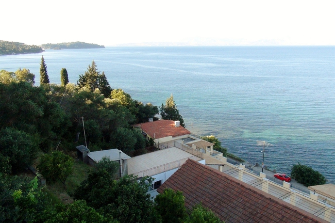 Imagen del bar/restaurante del Hotel Litharia Apartments Corfu By Checkin. Foto 2