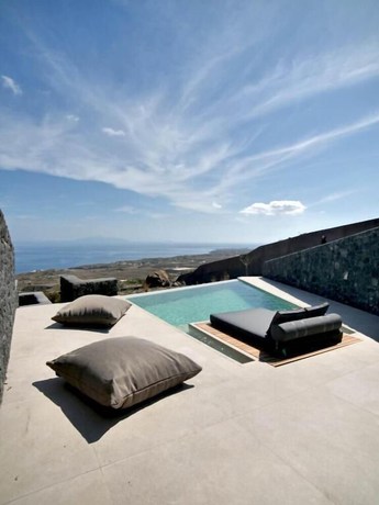 Imagen de la piscina del Hotel Lithi Luxury Retreat. Foto 17