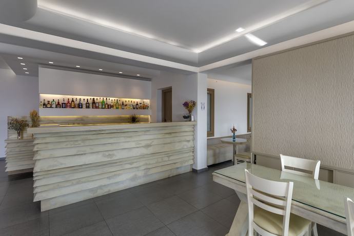 Imagen del bar/restaurante del Hotel Lithos by Spyros and Flora. Foto 2