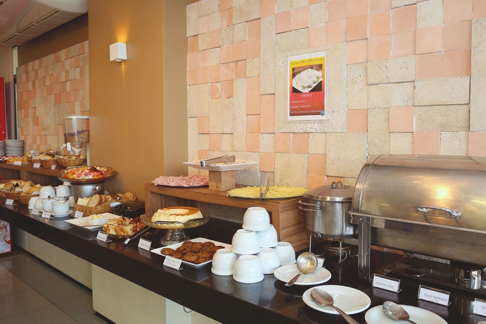 Imagen del bar/restaurante del Hotel Litoranea Praia. Foto 4