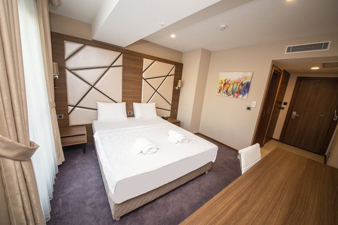 Imagen de la habitación del Hotel Litros and Spa. Foto 5