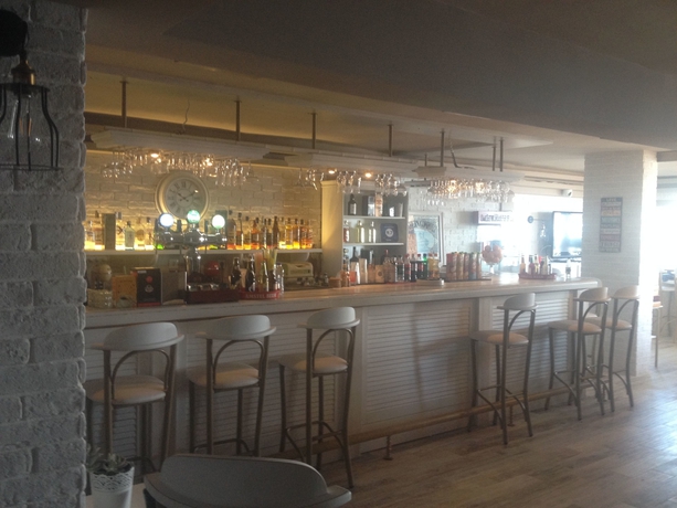 Imagen del bar/restaurante del Hotel Litsa Apartments. Foto 3
