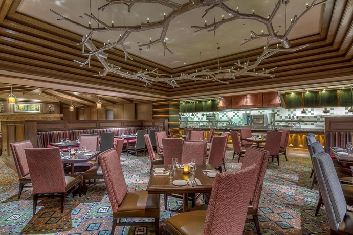 Imagen del bar/restaurante del Hotel Little America. Foto 5