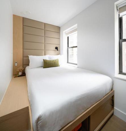 Imagen de la habitación del Hotel Little Charlie. Foto 19