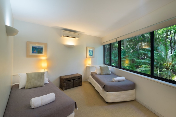 Imagen de la habitación del Hotel Little Cove Court. Foto 3