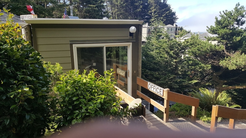 Imagen de los interiores del Hotel Little Creek Cove. Foto 18