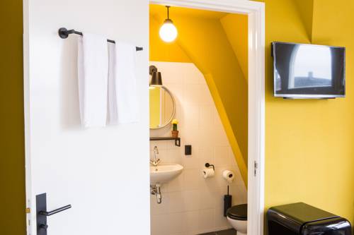 Imagen de la habitación del Hotel Little Duke. Foto 13