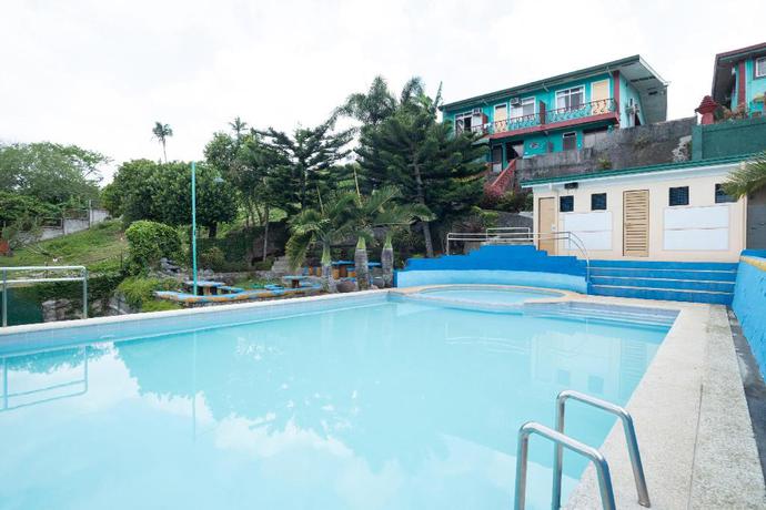 Imagen general del Hotel Little Falls Inn, Batangas City. Foto 1