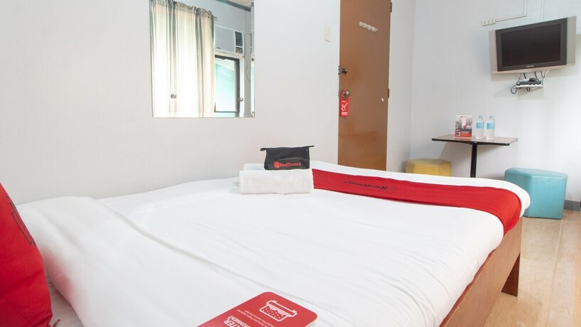 Imagen de la habitación del Hotel Little Falls Tagaytay. Foto 3