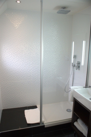 Imagen de la habitación del Hotel Little, Gare du Nord. Foto 6