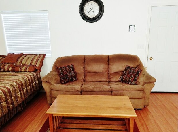 Imagen general del Hotel Little HiltInns EGM. Foto 4