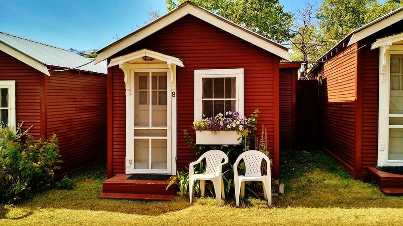 Imagen de la habitación del Hotel Little HiltInns EGM. Foto 17