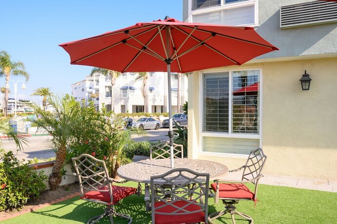 Imagen general del Hotel Little Inn By The Bay Newport Beach. Foto 10