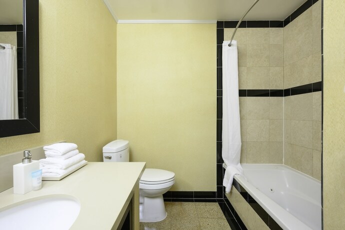 Imagen general del Hotel Little Inn By The Bay Newport Beach. Foto 11