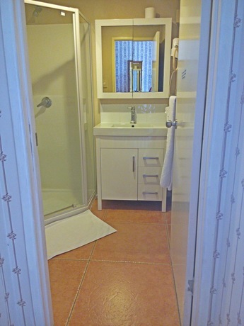 Imagen de la habitación del Hotel Little Italy. Foto 20