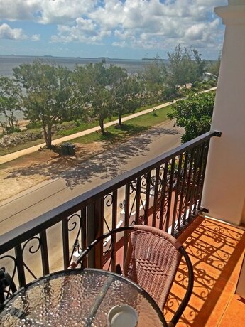 Imagen de la habitación del Hotel Little Italy. Foto 28