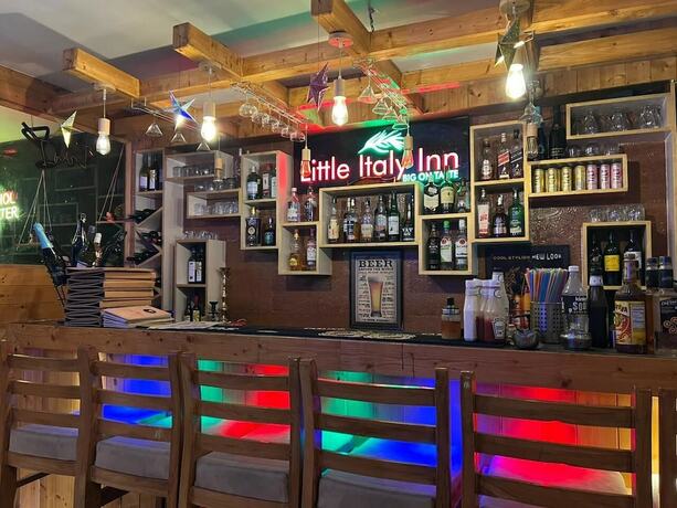 Imagen general del Hotel Little Italy Inn. Foto 2