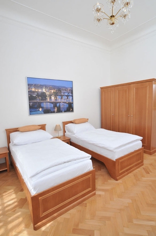 Imagen de la habitación del Hotel Little King U Malvaze. Foto 10