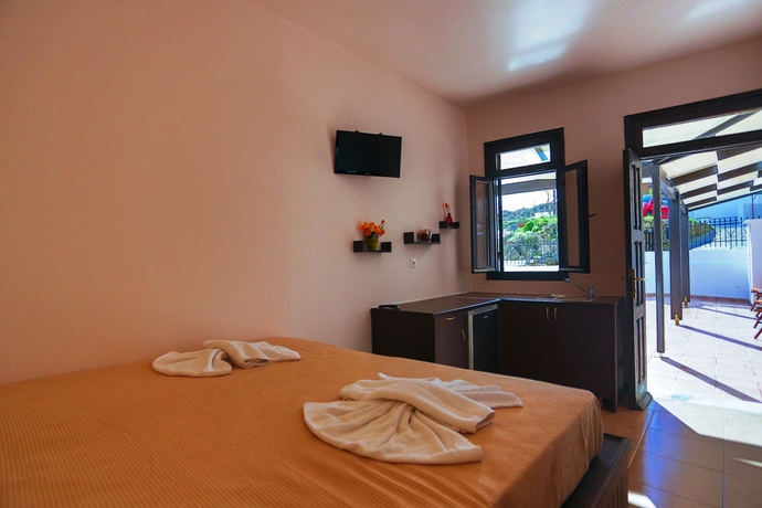 Imagen de la habitación del Hotel Little Lindos Sea View Studios. Foto 6