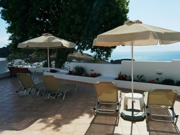 Imagen de los exteriores del Hotel Little Lindos Sea View Studios. Foto 14