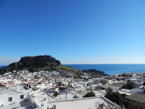 Imagen de los exteriores del Hotel Little Lindos Sea View Studios. Foto 15