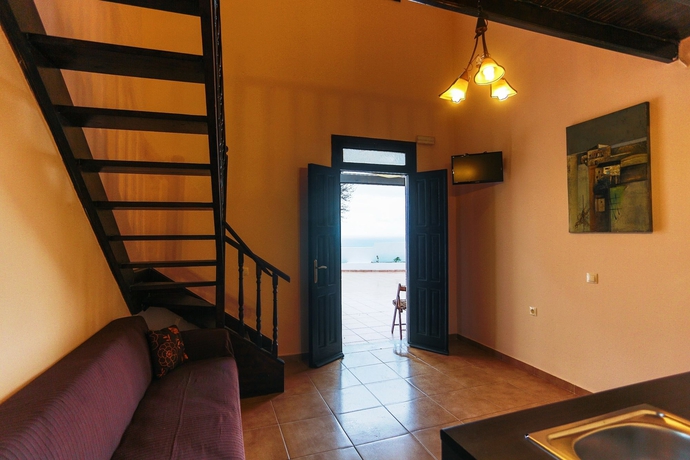 Imagen de la habitación del Hotel Little Lindos Sea View Studios. Foto 10