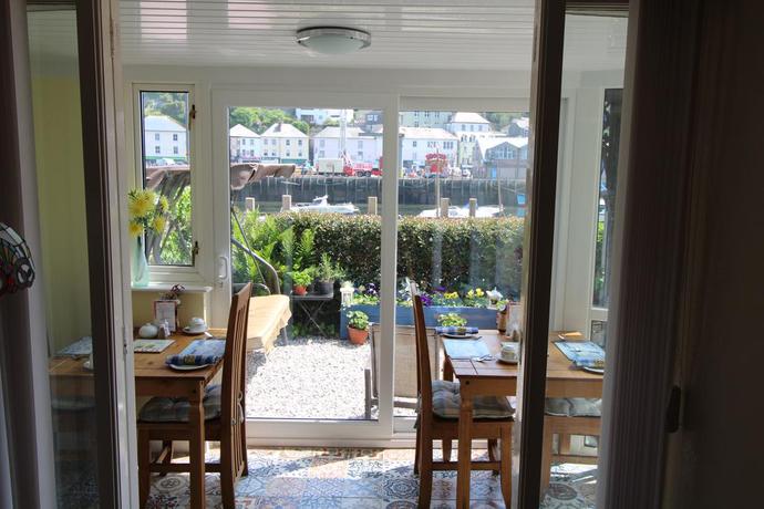 Imagen del bar/restaurante del Hotel Little Mainstone Guest House. Foto 4