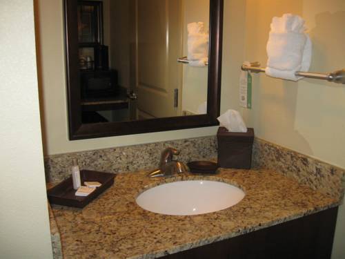 Imagen de la habitación del Hotel Little Missouri Inn and Suites New Town. Foto 6