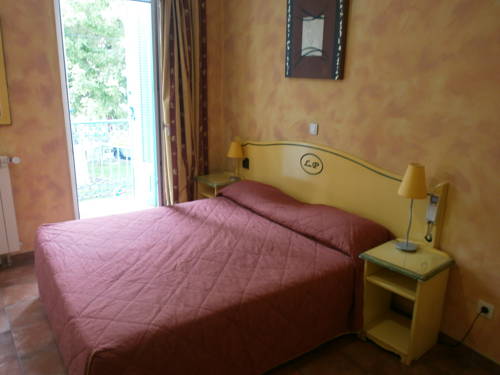 Imagen de la habitación del Hotel Little Palace, Toulon. Foto 14