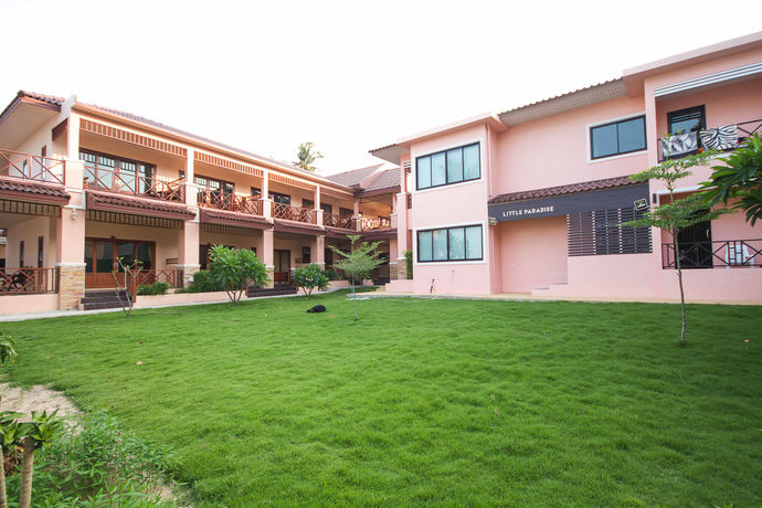 Imagen de los exteriores del Hotel Little Paradise. Foto 14