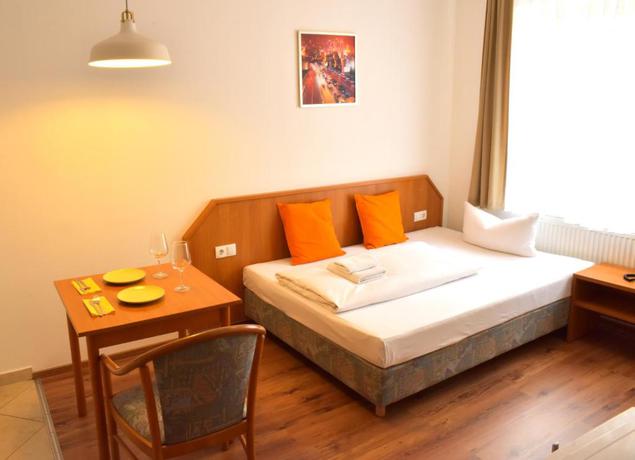 Imagen general del Hotel Little Paris. Foto 4