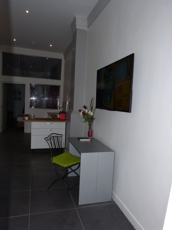 Imagen de los interiores del Hotel Little Regina. Foto 9