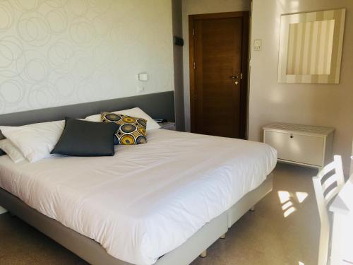 Imagen de la habitación del Hotel Little, Riccione. Foto 7