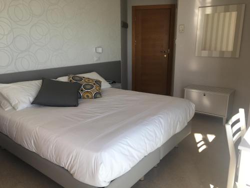 Imagen de la habitación del Hotel Little, Riccione. Foto 8