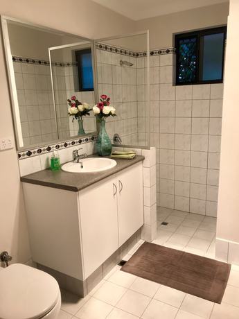 Imagen de la habitación del Hotel Little Shangri-la. Foto 11