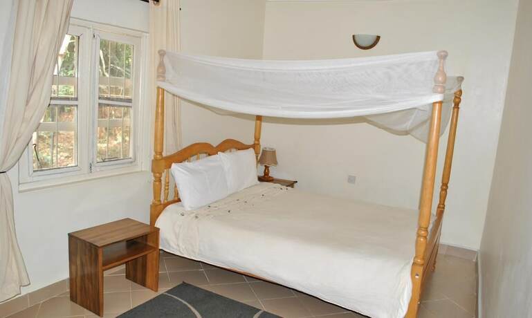 Imagen de la habitación del Hotel Little Woods Inn. Foto 15