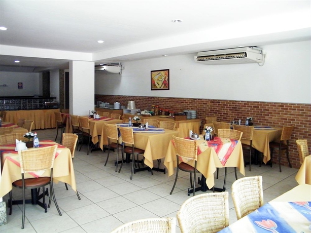 Imagen del bar/restaurante del Hotel Littoral Express. Foto 2