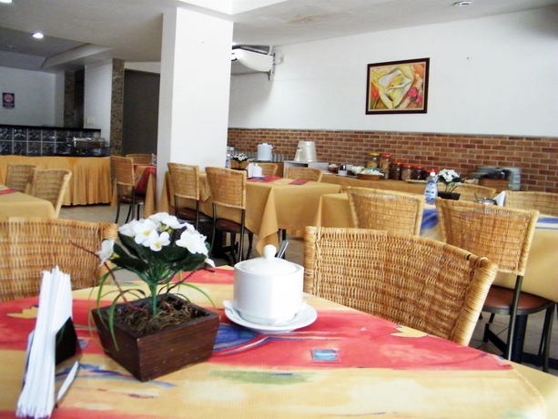 Imagen del bar/restaurante del Hotel Littoral Express. Foto 3