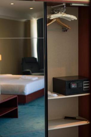 Imagen de la habitación del Hotel Litz Resort. Foto 18