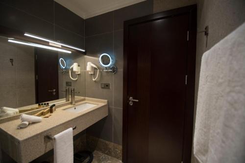 Imagen de la habitación del Hotel Litz Resort, Sarpi. Foto 17
