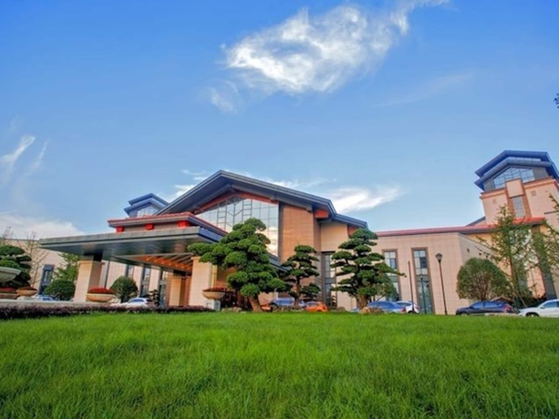 Imagen de los exteriores del Hotel Liu Yuan Jin Jiang Changde. Foto 18