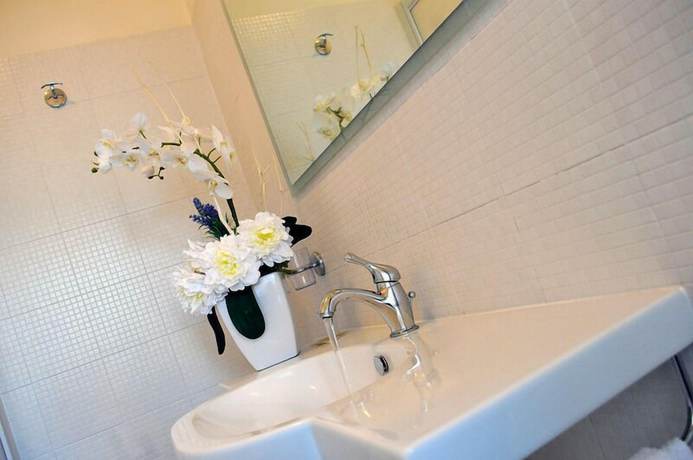Imagen de la habitación del Hotel Li&ugrave;. Foto 9