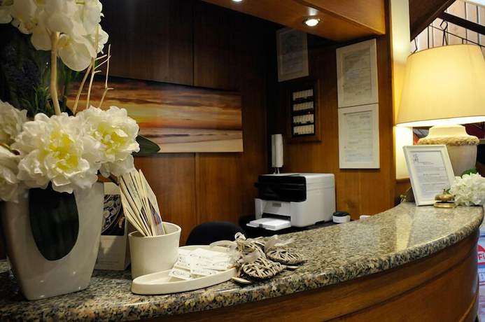 Imagen de los interiores del Hotel Li&ugrave;. Foto 20