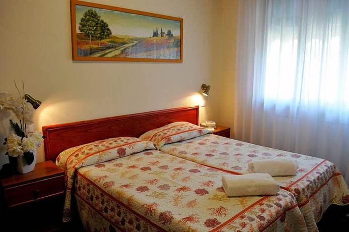 Imagen de la habitación del Hotel Li&ugrave;. Foto 15